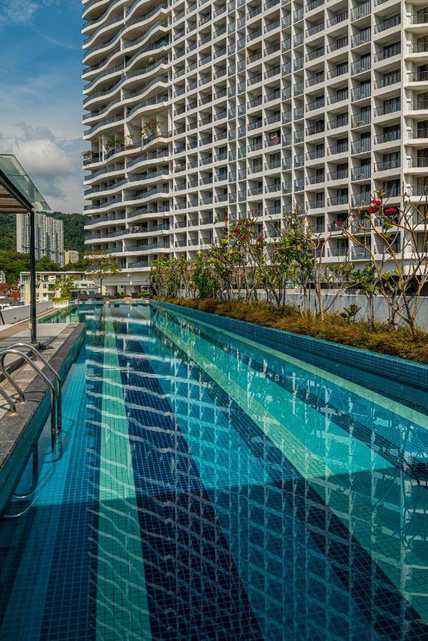 Fantasy Funland Retreat By The Only Bnb Tanjung Tokong Exterior photo